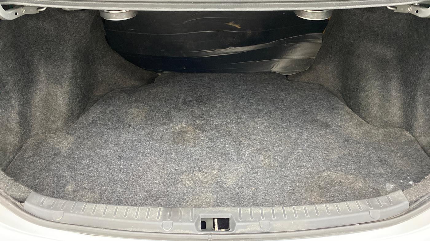 2012 Toyota Corolla Altis J, Petrol, Manual, 75,498 km, Boot Inside