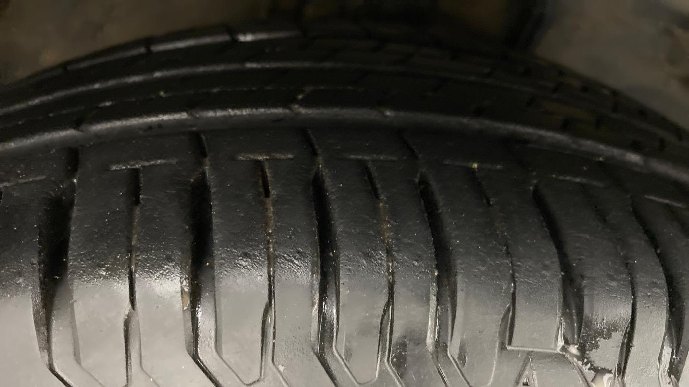 2012 Toyota Corolla Altis J, Petrol, Manual, 75,498 km, Right Front Tyre Tread