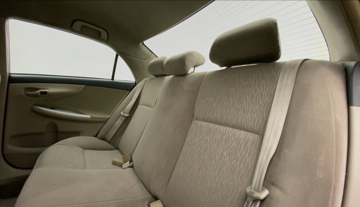 2012 Toyota Corolla Altis J, Petrol, Manual, 75,498 km, Right Side Rear Door Cabin
