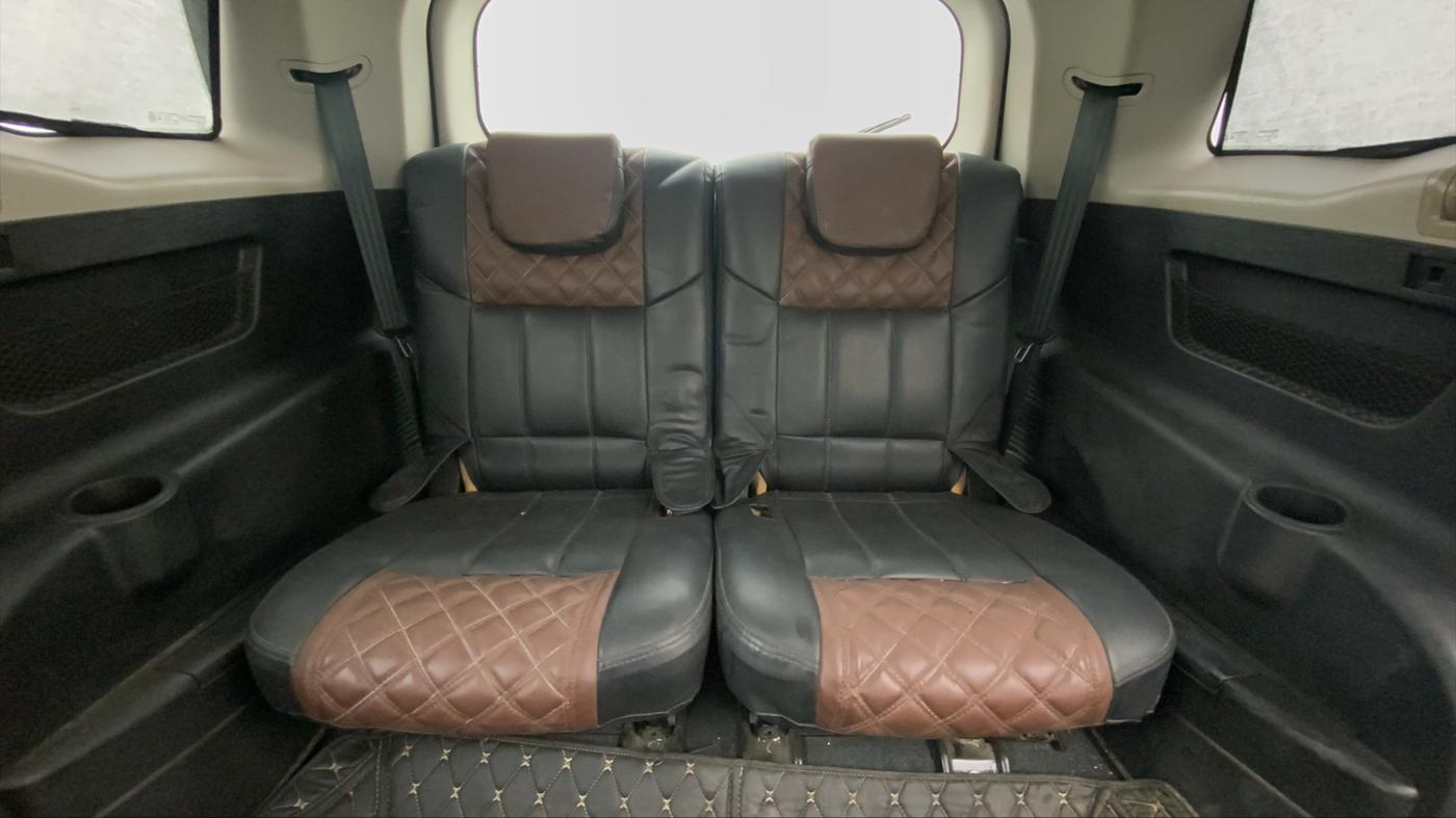 2019 Mahindra XUV500 W9, Diesel, Manual, 25,269 km, Third Seat Row ( optional )