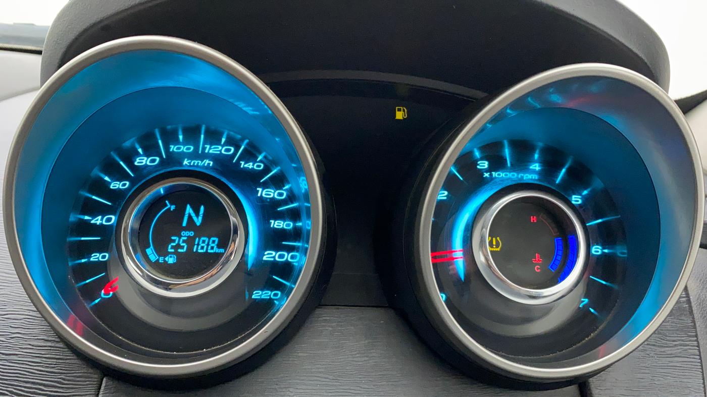 2019 Mahindra XUV500 W9, Diesel, Manual, 25,269 km, Odometer Image