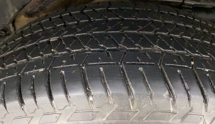 2019 Mahindra XUV500 W9, Diesel, Manual, 25,269 km, Left Rear Tyre Tread