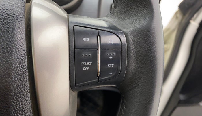2019 Mahindra XUV500 W9, Diesel, Manual, 25,269 km, Adaptive Cruise Control