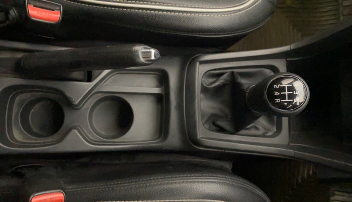 2018 Maruti Vitara Brezza VDI (O), Diesel, Manual, 60,821 km, Gear Lever