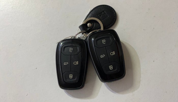 2021 Tata Safari XZA PLUS, Diesel, Automatic, 87,308 km, Key Close Up