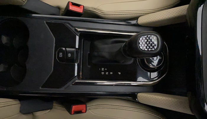 2021 Tata Safari XZA PLUS, Diesel, Automatic, 87,308 km, Gear Lever