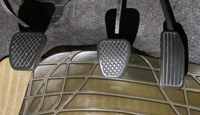 2013 Honda Brio S MT, Petrol, Manual, 27,749 km, Pedals