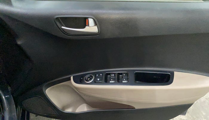 2015 Hyundai Grand i10 SPORTZ 1.2 KAPPA VTVT, Petrol, Manual, 43,450 km, Driver Side Door Panels Control