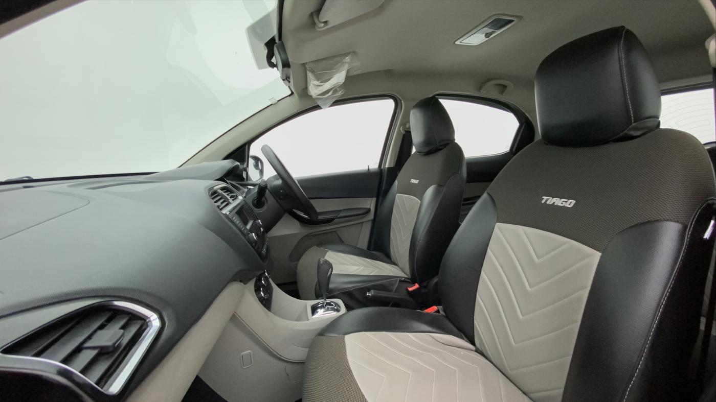 2018 Tata Tiago XZA PETROL, Petrol, Automatic, 49,185 km, Right Side Front Door Cabin