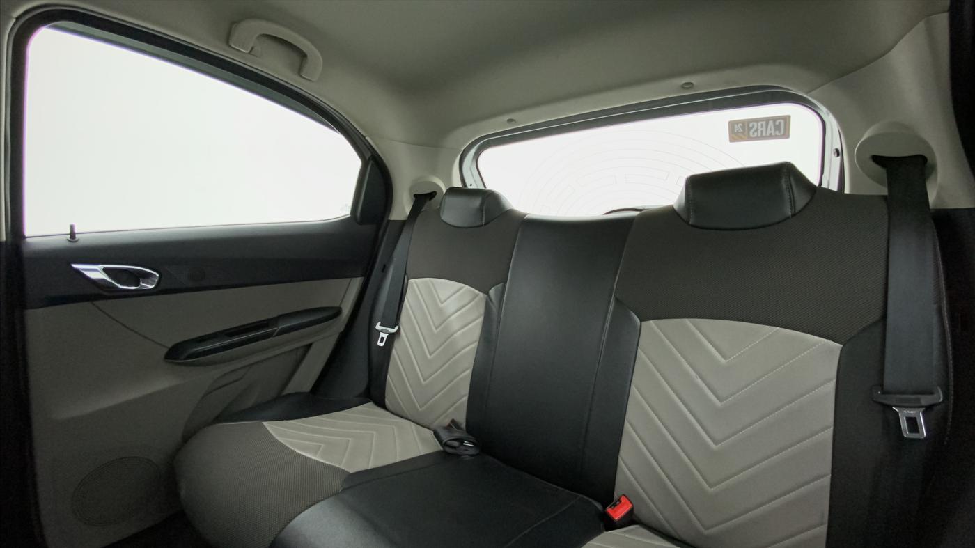 2018 Tata Tiago XZA PETROL, Petrol, Automatic, 49,185 km, Right Side Rear Door Cabin