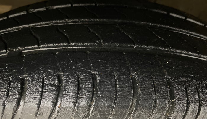 2021 Maruti S PRESSO VXI PLUS AMT, Petrol, Automatic, 20,778 km, Left Front Tyre Tread