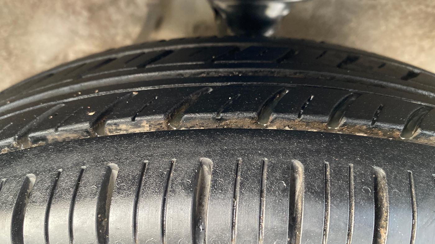 2014 Maruti Alto 800 LXI, Petrol, Manual, 20,420 km, Right Front Tyre Tread