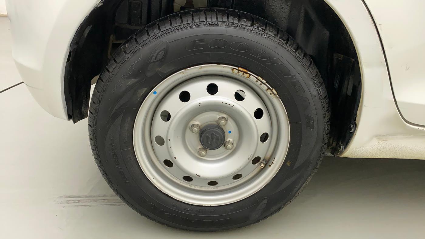 2012 Maruti Swift LXI, Petrol, Manual, 41,942 km, Right Rear Wheel