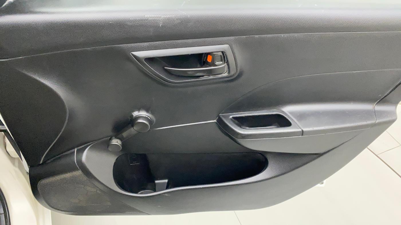 2012 Maruti Swift LXI, Petrol, Manual, 41,942 km, Driver Side Door Panels Control