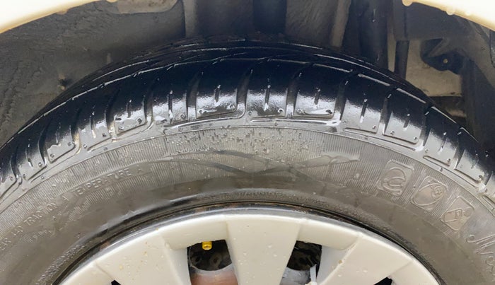 2018 Tata Tiago XT PETROL, CNG, Manual, 77,971 km, Left Rear Tyre Tread