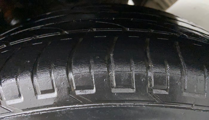 2017 Hyundai Creta 1.6 SX PLUS AUTO PETROL, Petrol, Automatic, 74,725 km, Left Rear Tyre Tread