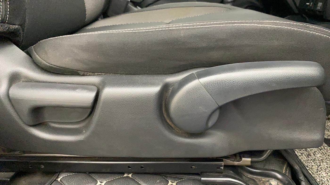 2019 Honda WR-V 1.2L I-VTEC VX MT, Petrol, Manual, 46,577 km, Driver Side Adjustment Panel