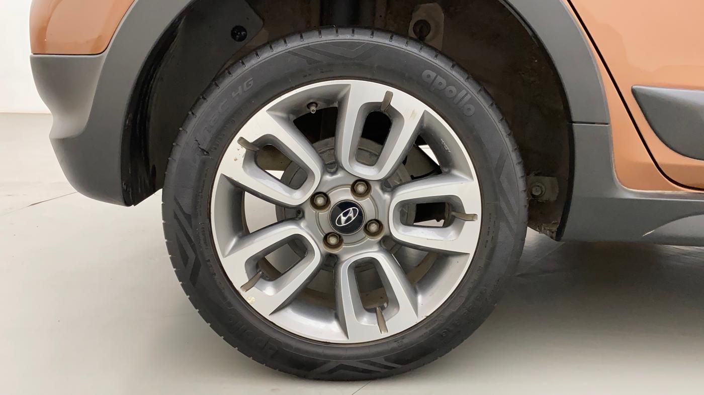 2015 Hyundai i20 Active 1.2 S, Petrol, Manual, 49,181 km, Right Rear Wheel
