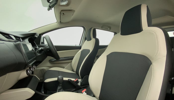 2020 Renault TRIBER RXT AMT, Petrol, Automatic, 9,439 km, Right Side Front Door Cabin