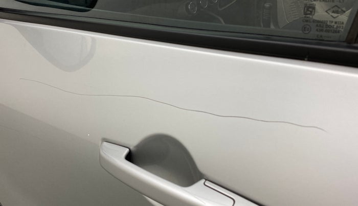 2020 Renault TRIBER RXT AMT, Petrol, Automatic, 9,439 km, Front passenger door - Minor scratches