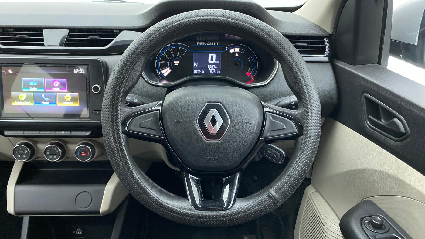 2020 Renault TRIBER RXT AMT, Petrol, Automatic, 9,439 km, Steering Wheel Close Up