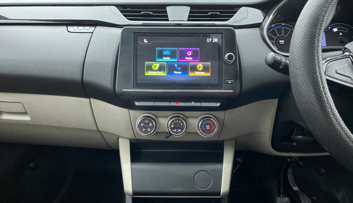 2020 Renault TRIBER RXT AMT, Petrol, Automatic, 9,439 km, Air Conditioner