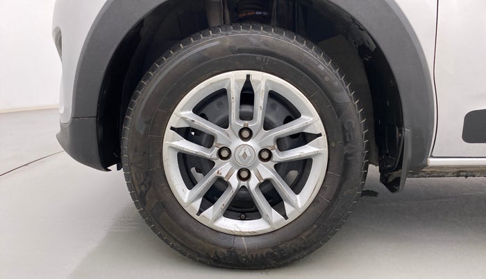 2020 Renault TRIBER RXT AMT, Petrol, Automatic, 9,439 km, Left Front Wheel