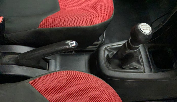 2012 Maruti Swift VXI, Petrol, Manual, 41,576 km, Gear Lever