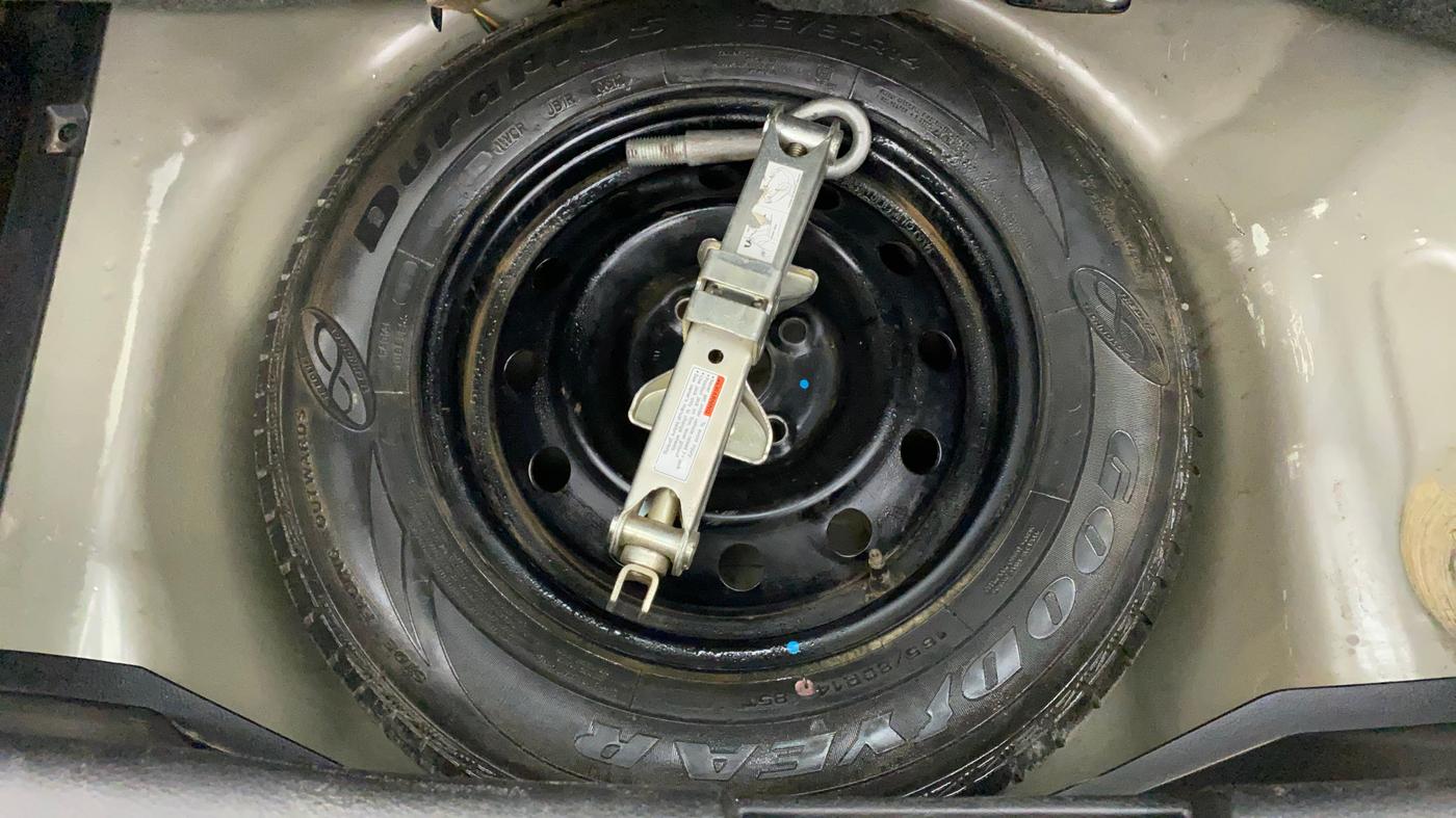 2012 Maruti Swift VXI, Petrol, Manual, 41,576 km, Spare Tyre
