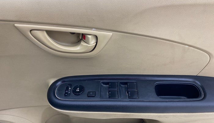 2016 Honda Amaze 1.2L I-VTEC S, Petrol, Manual, 95,947 km, Driver Side Door Panels Control