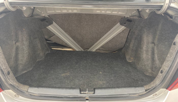 2016 Honda Amaze 1.2L I-VTEC S, Petrol, Manual, 95,947 km, Boot Inside