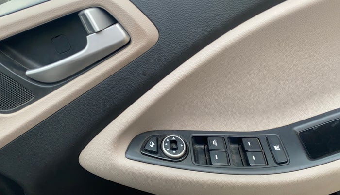 2015 Hyundai Elite i20 ASTA 1.2, Petrol, Manual, 50,814 km, Driver Side Door Panels Control