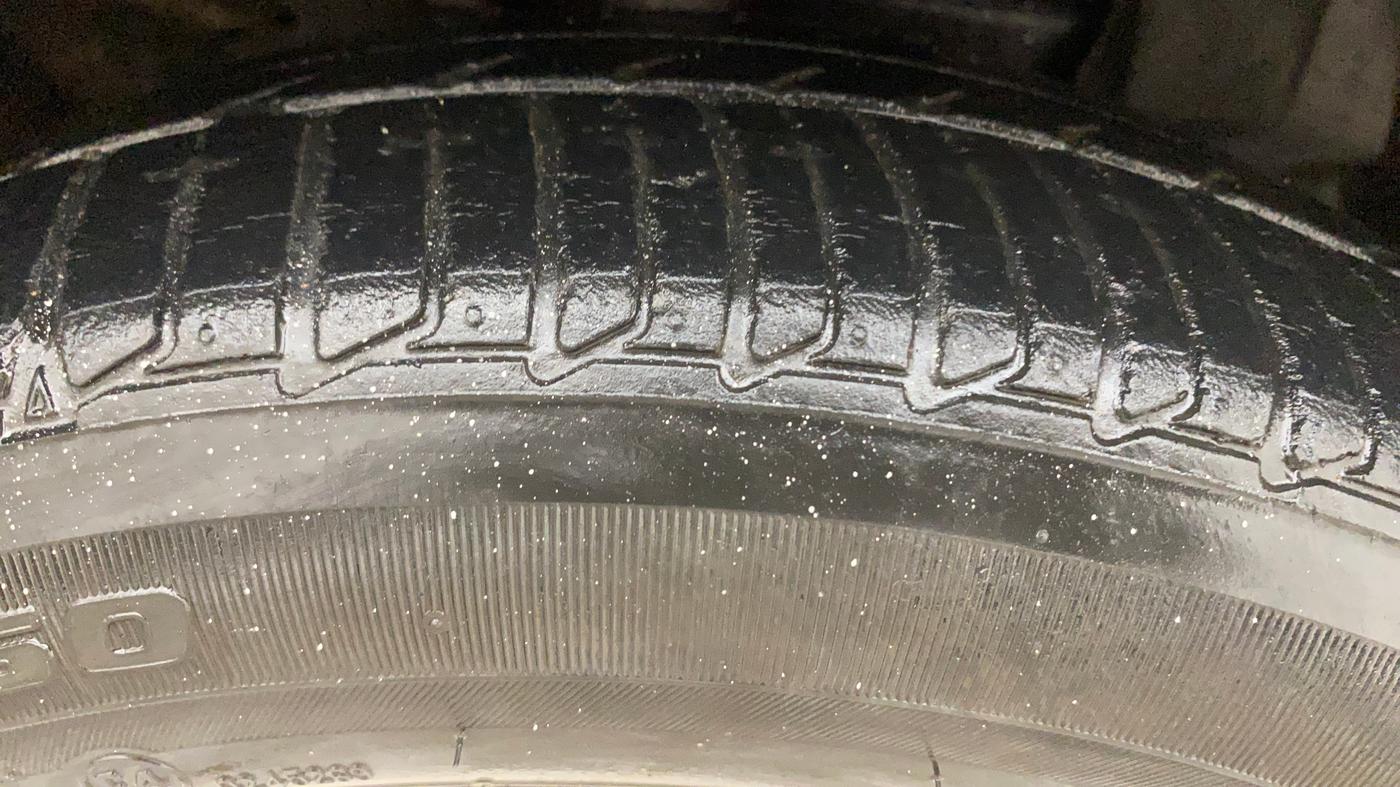 2015 Nissan Micra XV CVT, Petrol, Automatic, 49,670 km, Right Front Tyre Tread