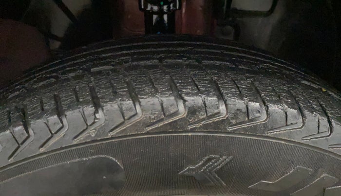 2017 Renault Kwid RXT 0.8, Petrol, Manual, 33,767 km, Right Front Tyre Tread