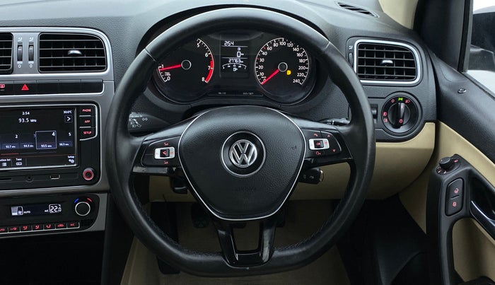 2019 Volkswagen Ameo HIGHLINE PLUS 1.0, Petrol, Manual, 27,867 km, Steering Wheel Close Up