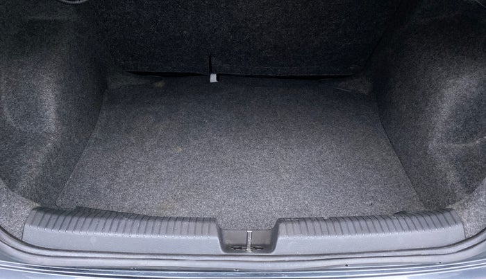 2019 Volkswagen Ameo HIGHLINE PLUS 1.0, Petrol, Manual, 27,867 km, Boot Inside