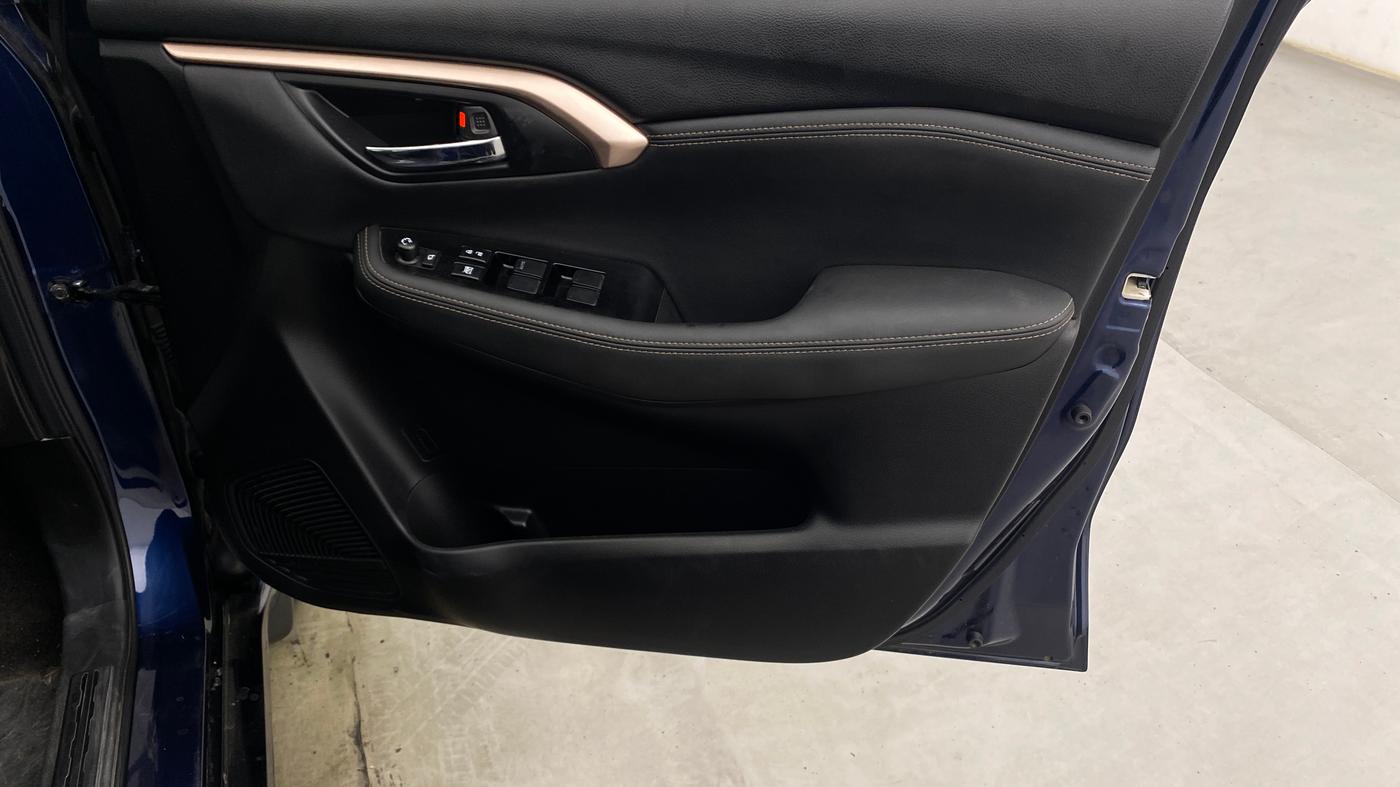 2023 Maruti Grand Vitara ALPHA PLUS HYBRID ECVT, Hybrid, Automatic, 21,910 km, Driver Side Door Panels Control