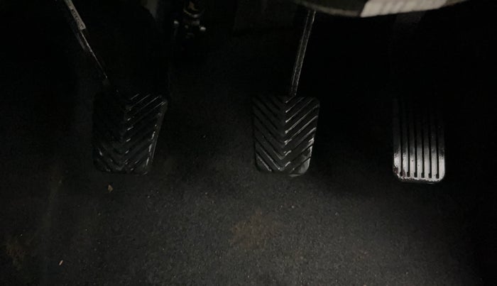 2025 KIA SELTOS HTX (O)1.5 Petrol MT, Petrol, Manual, 8,337 km, Pedals