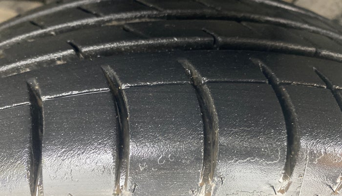 2023 Tata Tiago XE PETROL, Petrol, Manual, 23,377 km, Left Front Tyre Tread