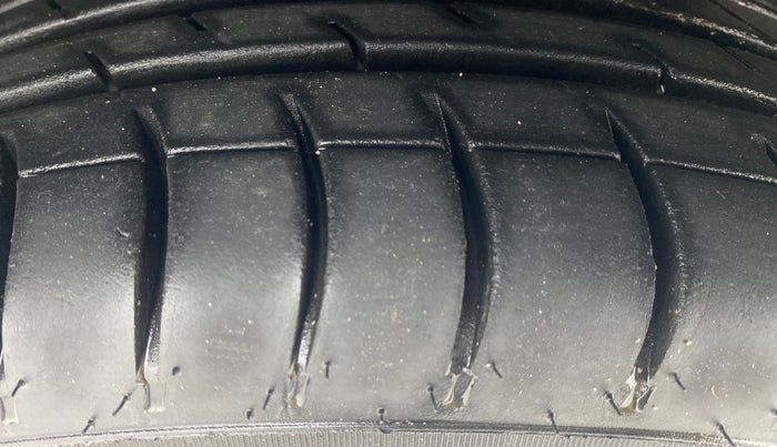 2023 Tata Tiago XE PETROL, Petrol, Manual, 23,377 km, Right Front Tyre Tread