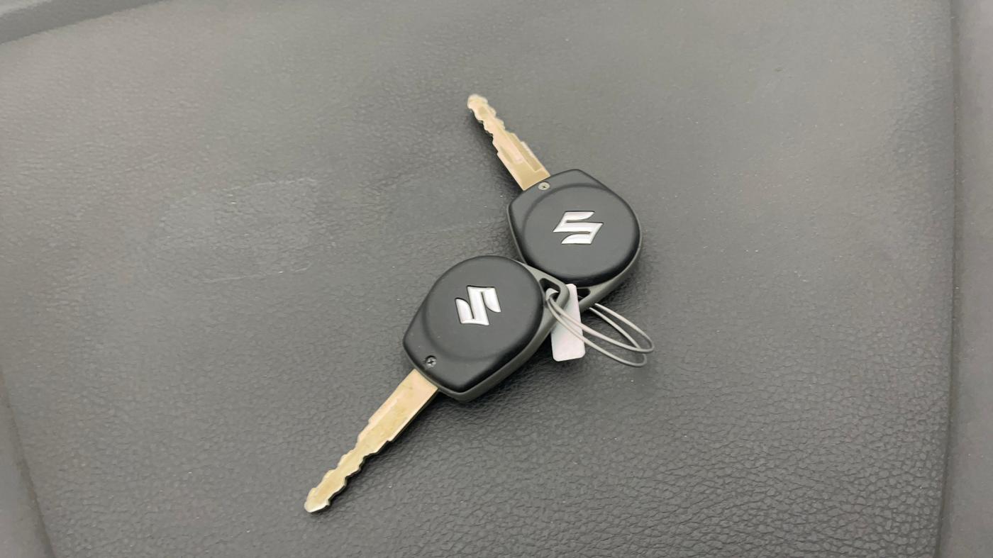 2023 Maruti New Wagon-R VXI 1.0 AMT, Petrol, Automatic, 55,906 km, Key Close Up