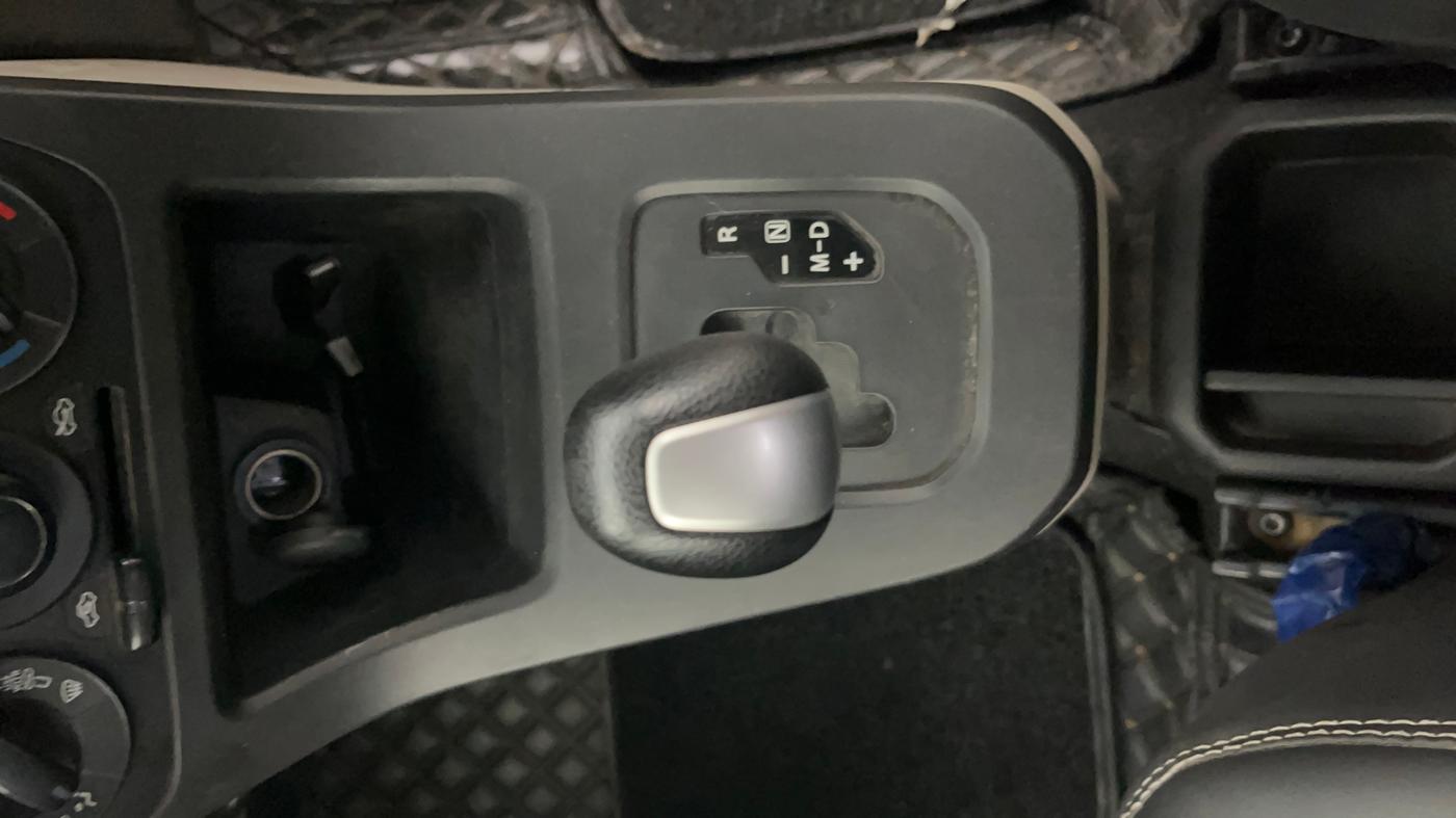 2023 Maruti New Wagon-R VXI 1.0 AMT, Petrol, Automatic, 55,906 km, Gear Lever