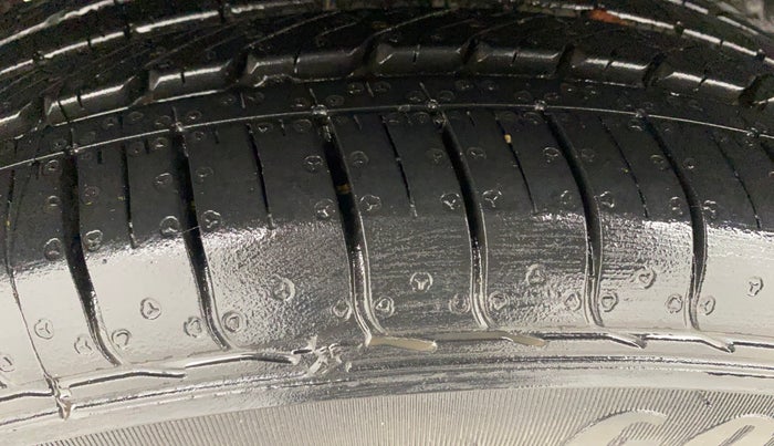 2022 Tata NEXON XZ PLUS (O) DIESEL DARK EDITION, Diesel, Manual, 90,165 km, Right Rear Tyre Tread