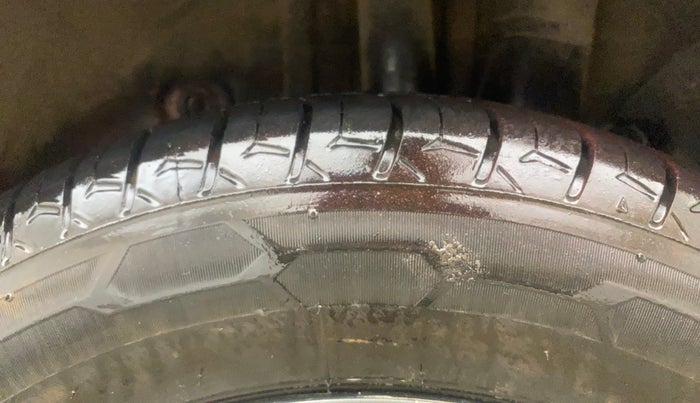 2018 Hyundai Elite i20 ASTA 1.2  CVT, Petrol, Automatic, 50,904 km, Left Rear Tyre Tread