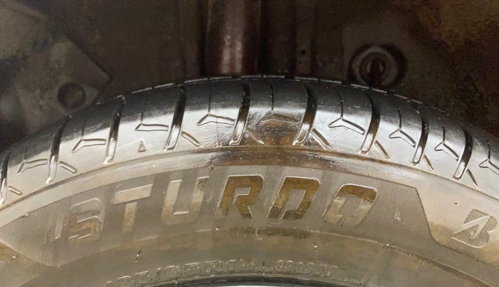 2018 Hyundai Elite i20 ASTA 1.2  CVT, Petrol, Automatic, 50,904 km, Right Rear Tyre Tread