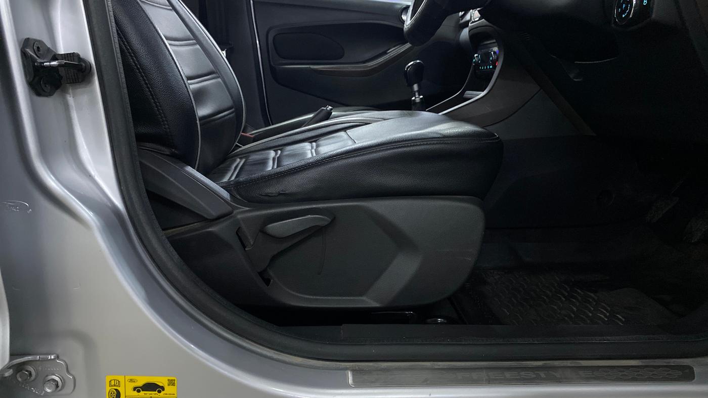 2018 Ford FREESTYLE TITANIUM PLUS 1.5 DIESEL, Diesel, Manual, 34,348 km, Driver Side Adjustment Panel