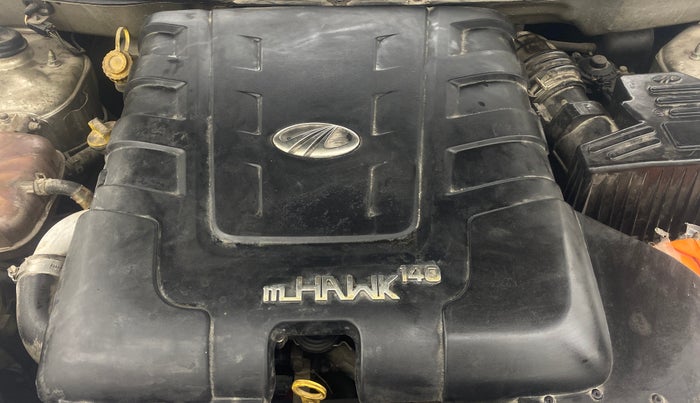 2017 Mahindra XUV500 W6 1.99, Diesel, Manual, 63,827 km, Engine View