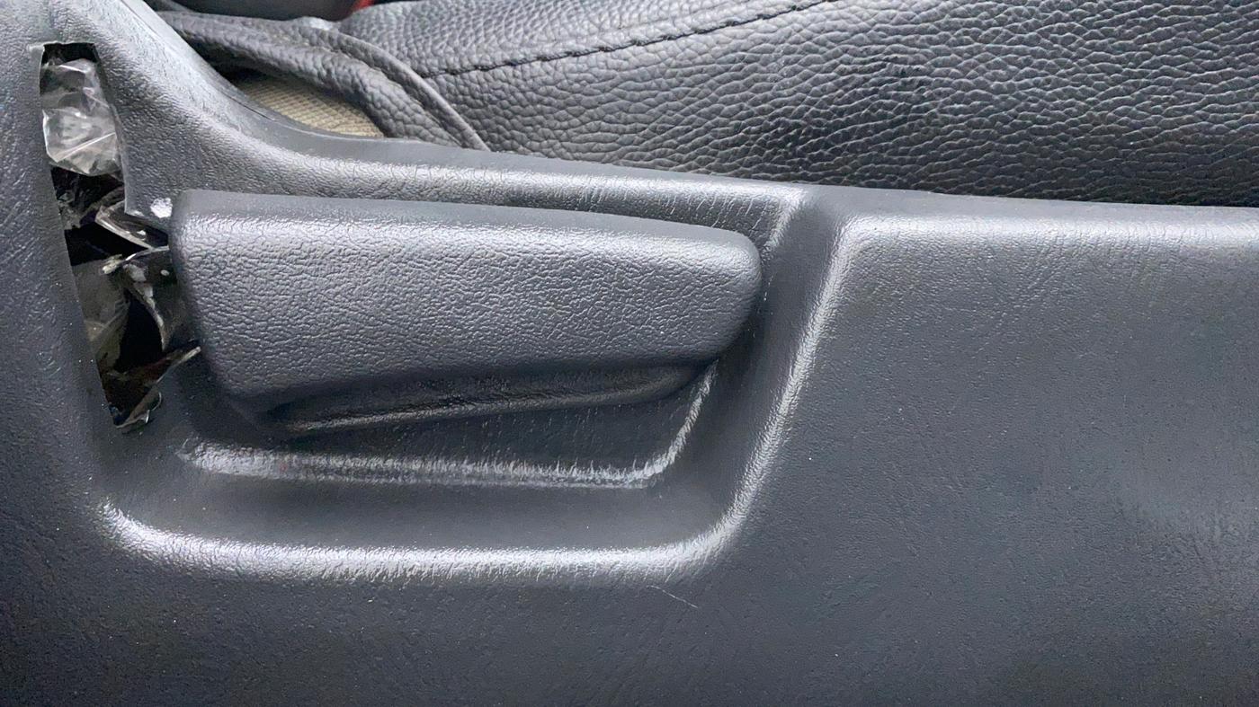 2017 Maruti Alto K10 VXI P, Petrol, Manual, 16,322 km, Driver Side Adjustment Panel