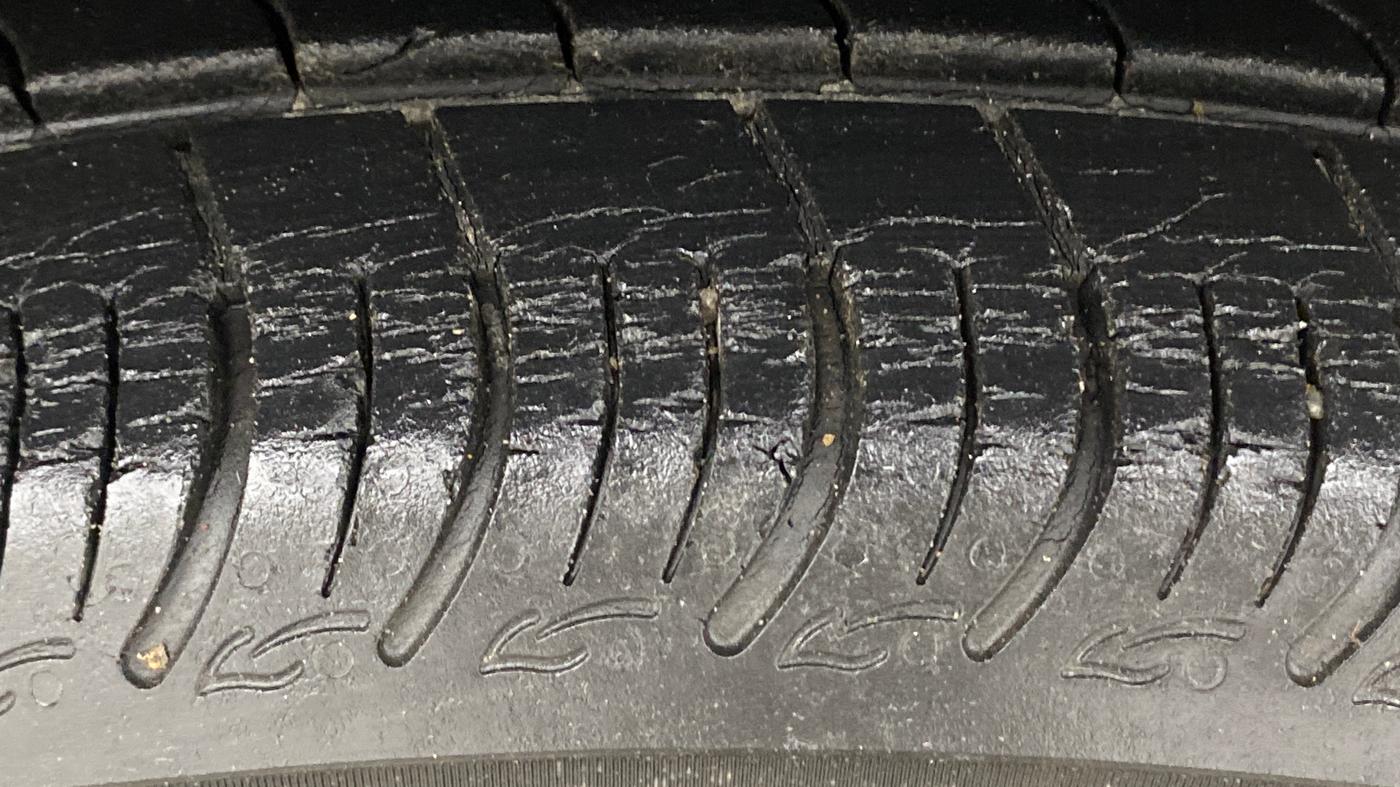 2019 Maruti S PRESSO VXI+, Petrol, Manual, 15,941 km, Left Front Tyre Tread