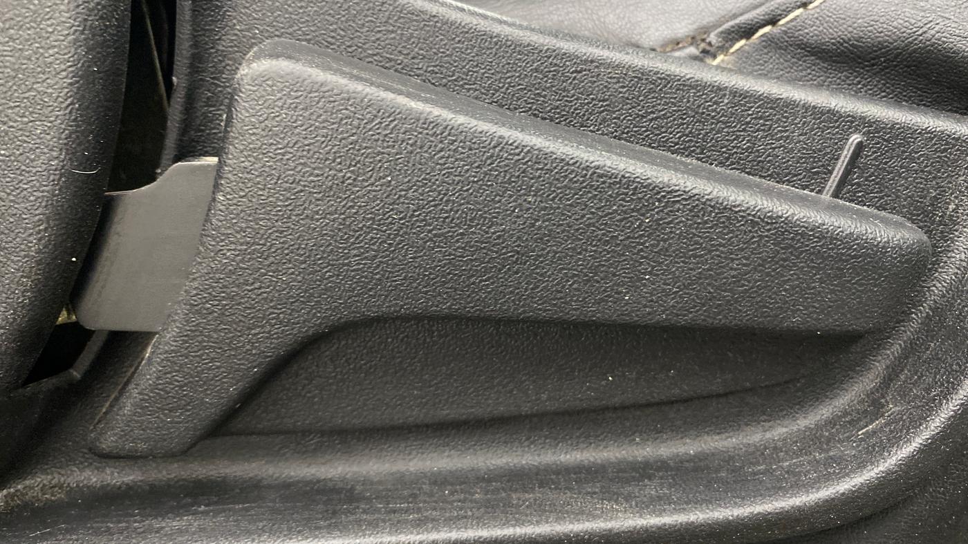 2019 Maruti S PRESSO VXI+, Petrol, Manual, 15,941 km, Driver Side Adjustment Panel